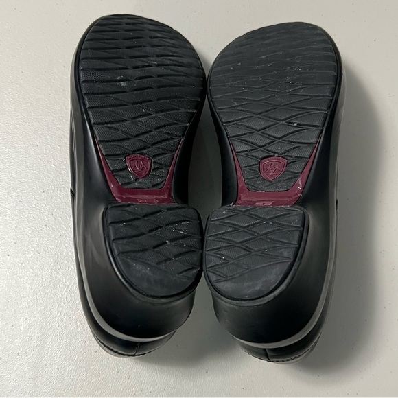 ARIAT Slip On Black Leather Clogs - Picture 11 of 14